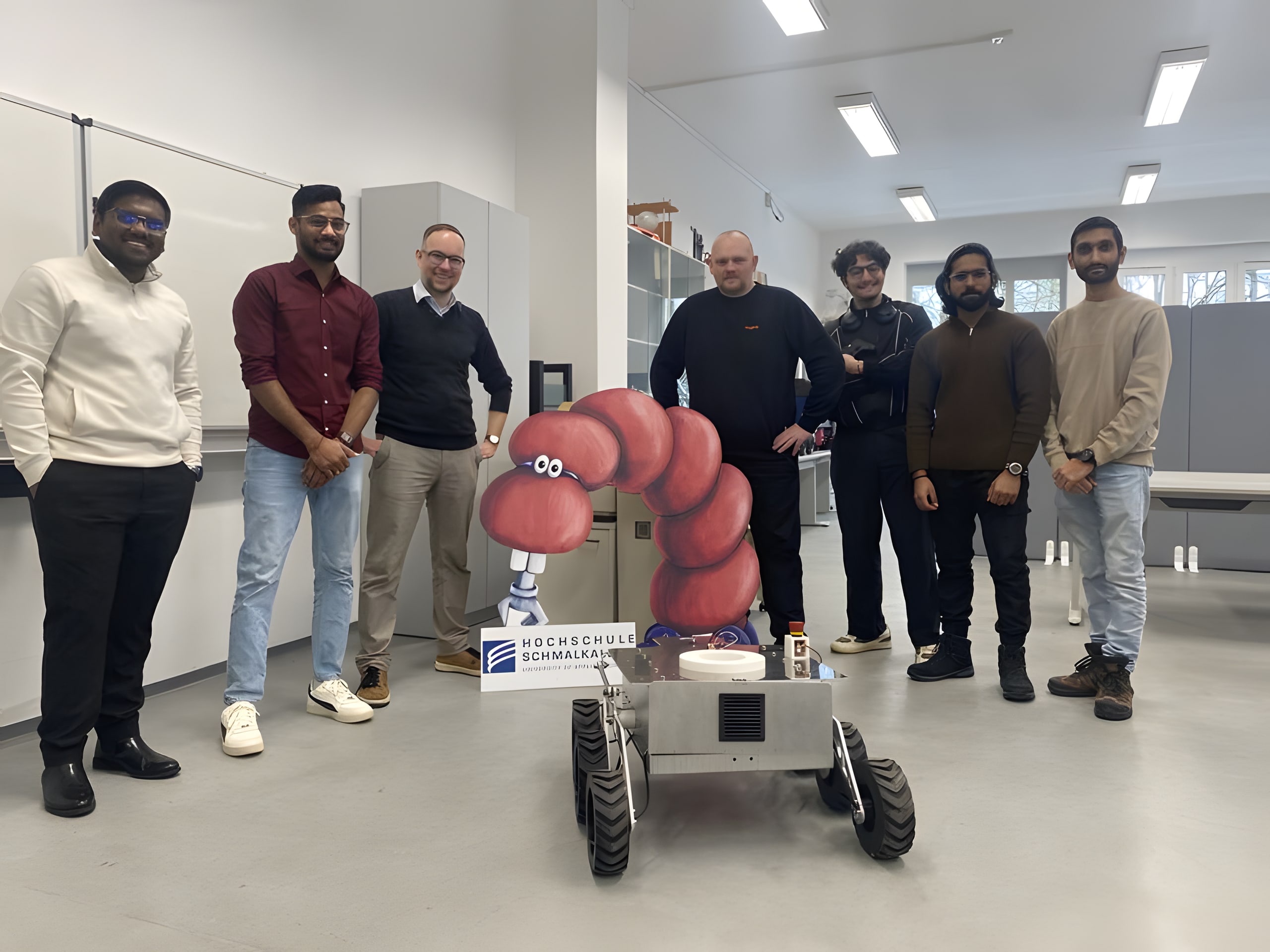 Visitors from KUKA Robotics with the team and LEAP-One at Hochschule Schmalkalden.