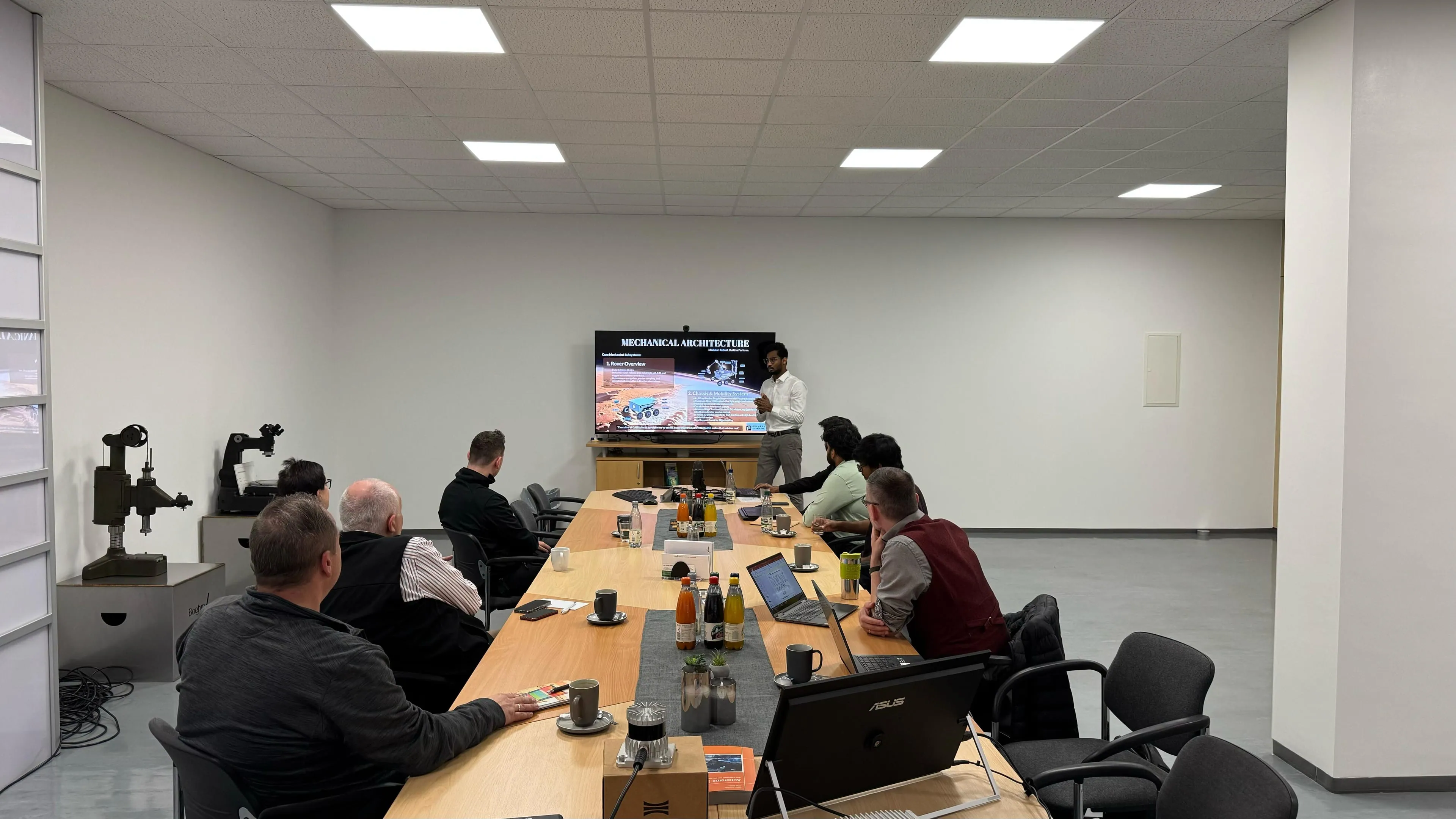 HSM Aries pitching the rover architecture to Boehm Group